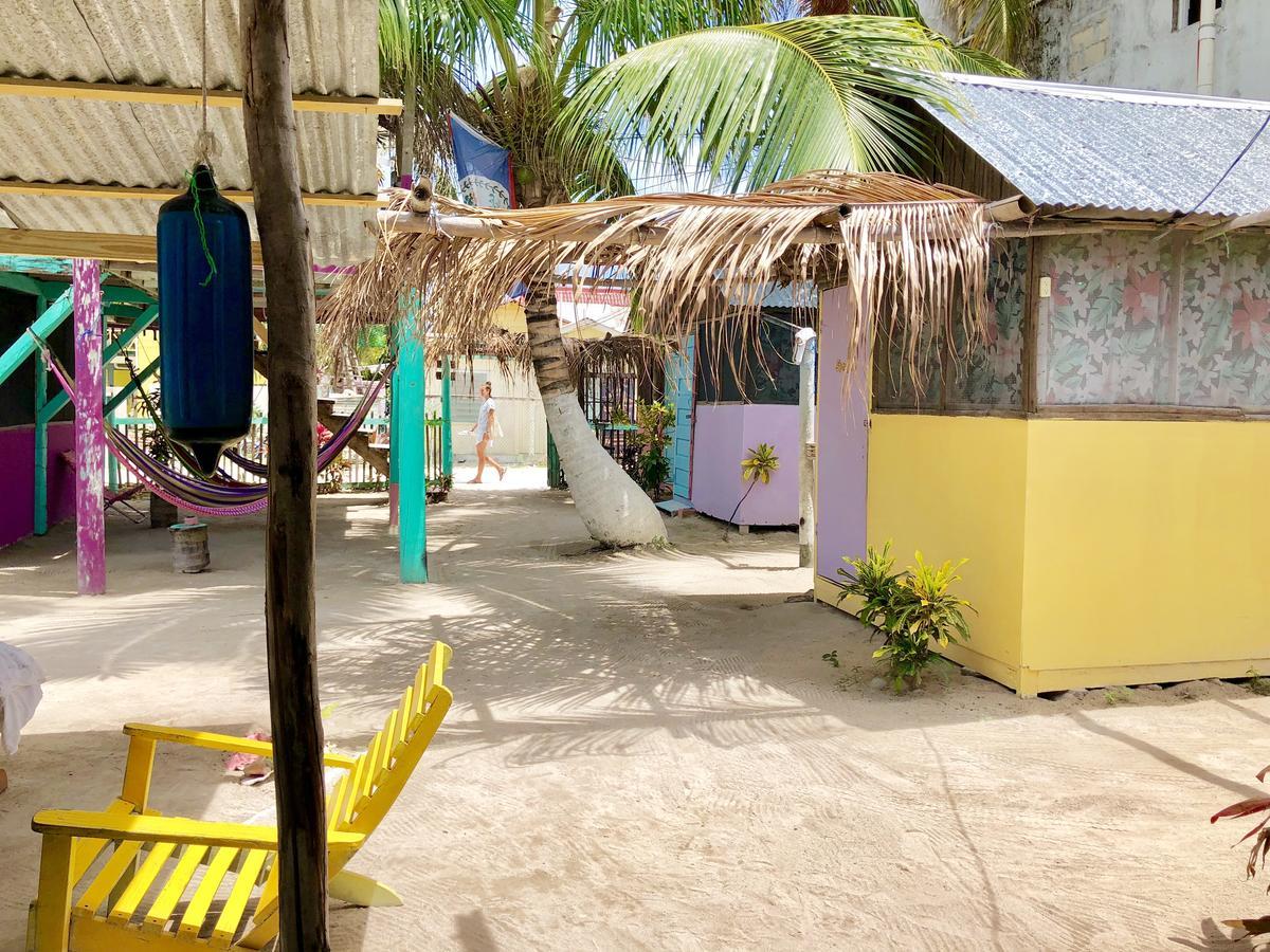 Caye Corker Tropical Oasis 호스텔 외부 사진